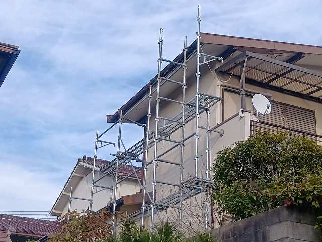 明石市の雨樋不具合のトラブル解決｜騒音・水たまりを根本から改善しました。