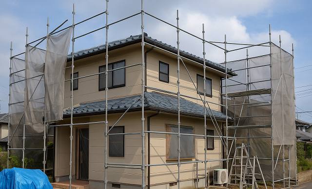 神戸市垂水区外壁塗装費用相場｜2階建て住宅40坪の見積もりと塗料の選び方