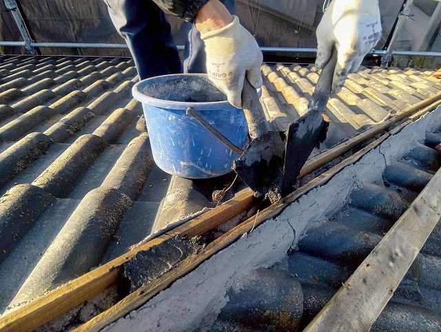 瓦　屋根　セメント